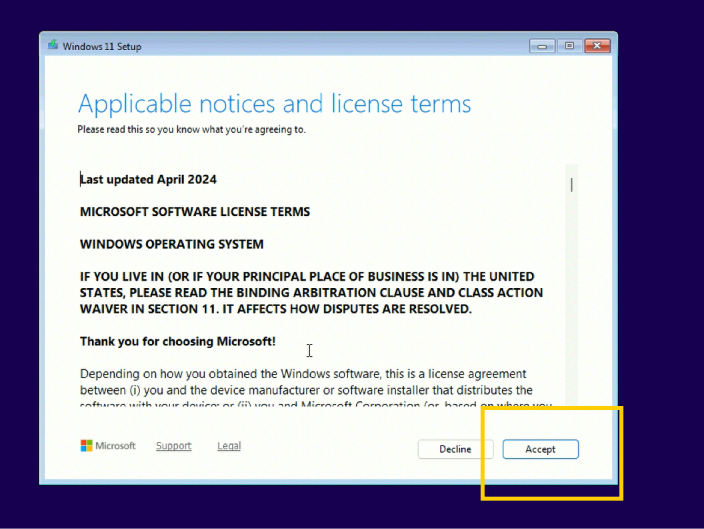 Términos de Windows 11 con Accept señalado